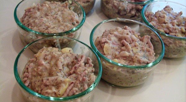 Домашняя еда для кошки